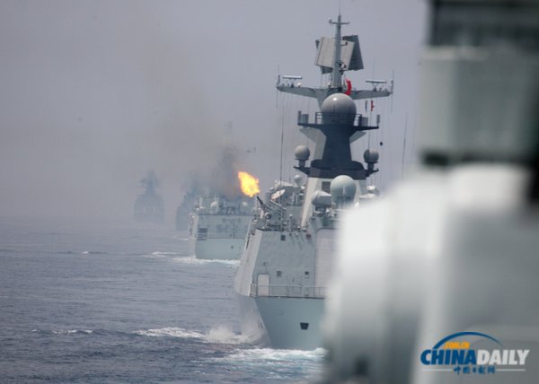 中俄軍演實兵演習進入第二天 海上閱兵上演重頭戲